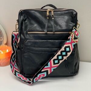 Brand NEW~Camden Bag w/ Aqua Geo Crossbody Strap💗🖤